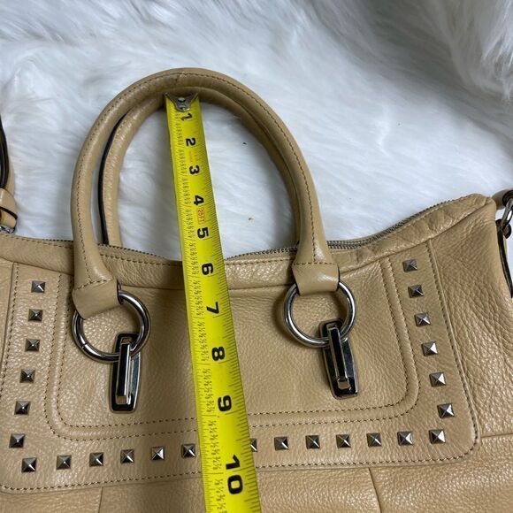 B Makowsky leather cream satchel/Shoulder bag silver tone studs accent - Picture 13 of 14